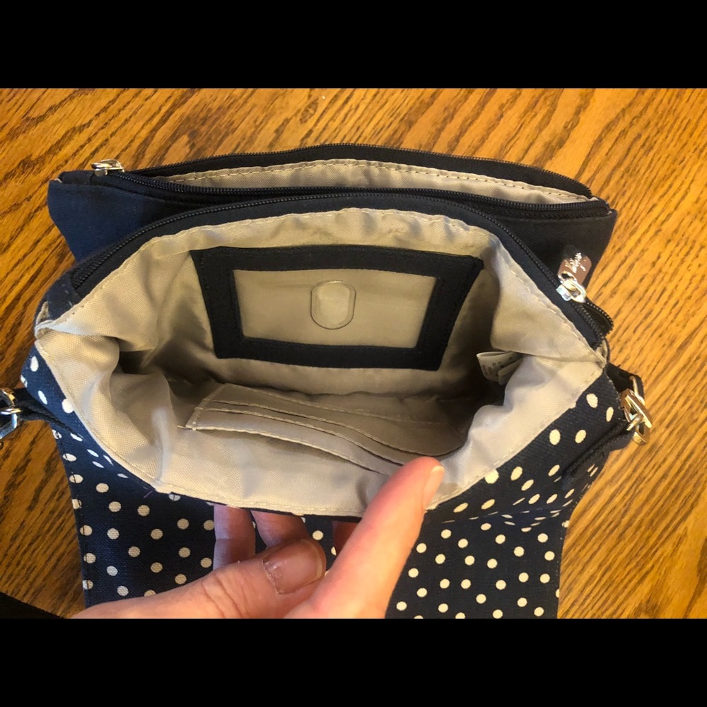 Purse - Picture 4 of 8